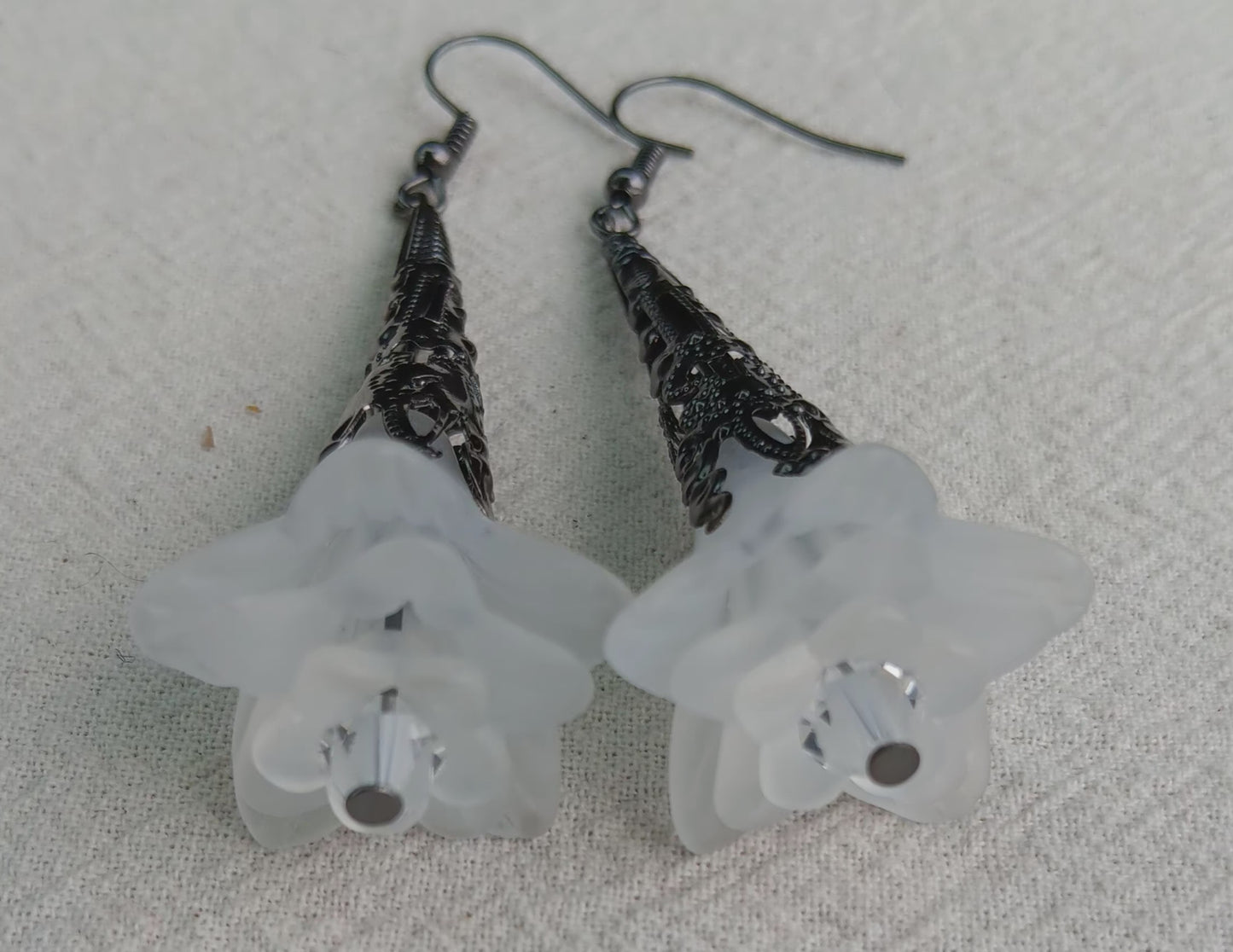 Trumpet Flower Drop Earrings, Style #7, Black