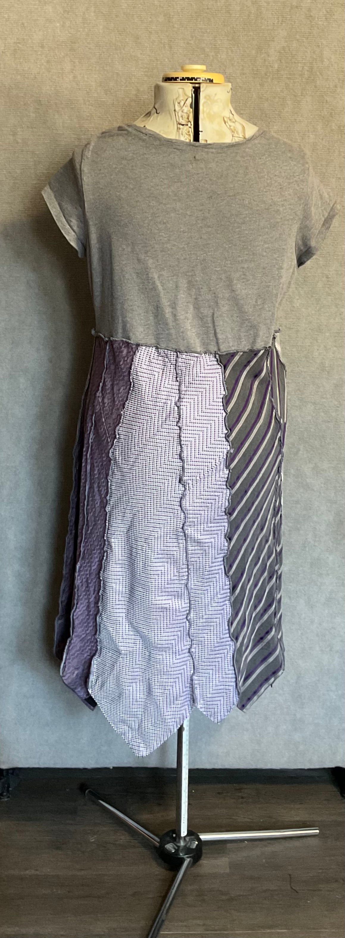 Grey & Purple Necktie Dress (XXL)