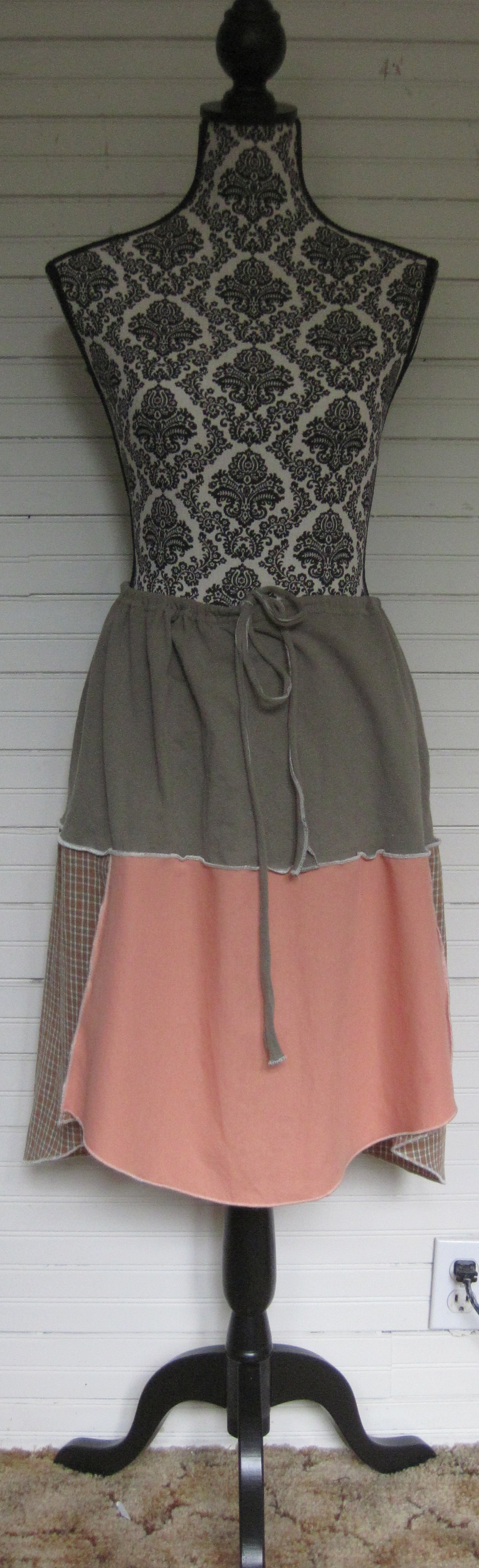 Tan & Peach Drawstring Skirt / Top (L/XL)