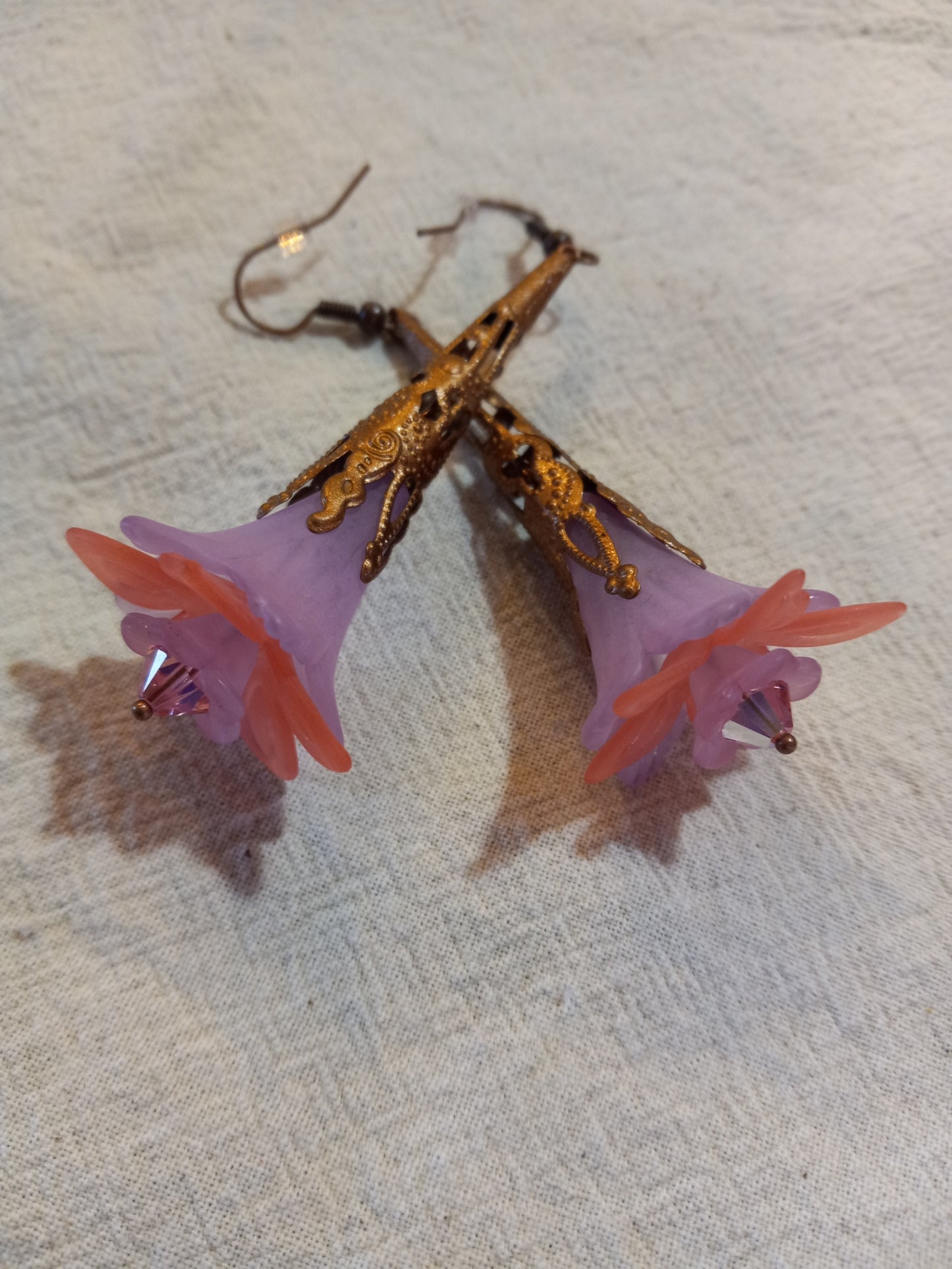 Lt. Purple & Violet Frosted Trumpet Flower Drop Earrings S#7