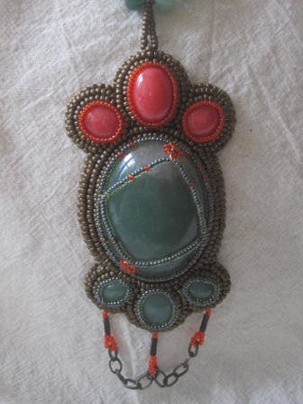 Green Aventurine & Coral Bead Embroidered Cabochon Necklace